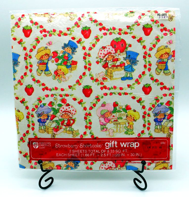 strawberry shortcake wrapping paper